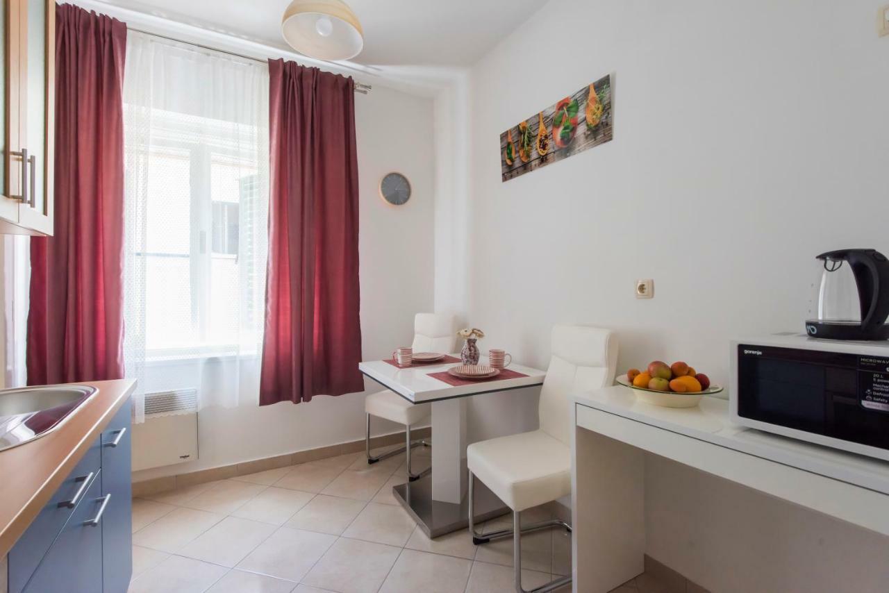 T&M Apartment With Parking In The Old Town Задар Екстериор снимка