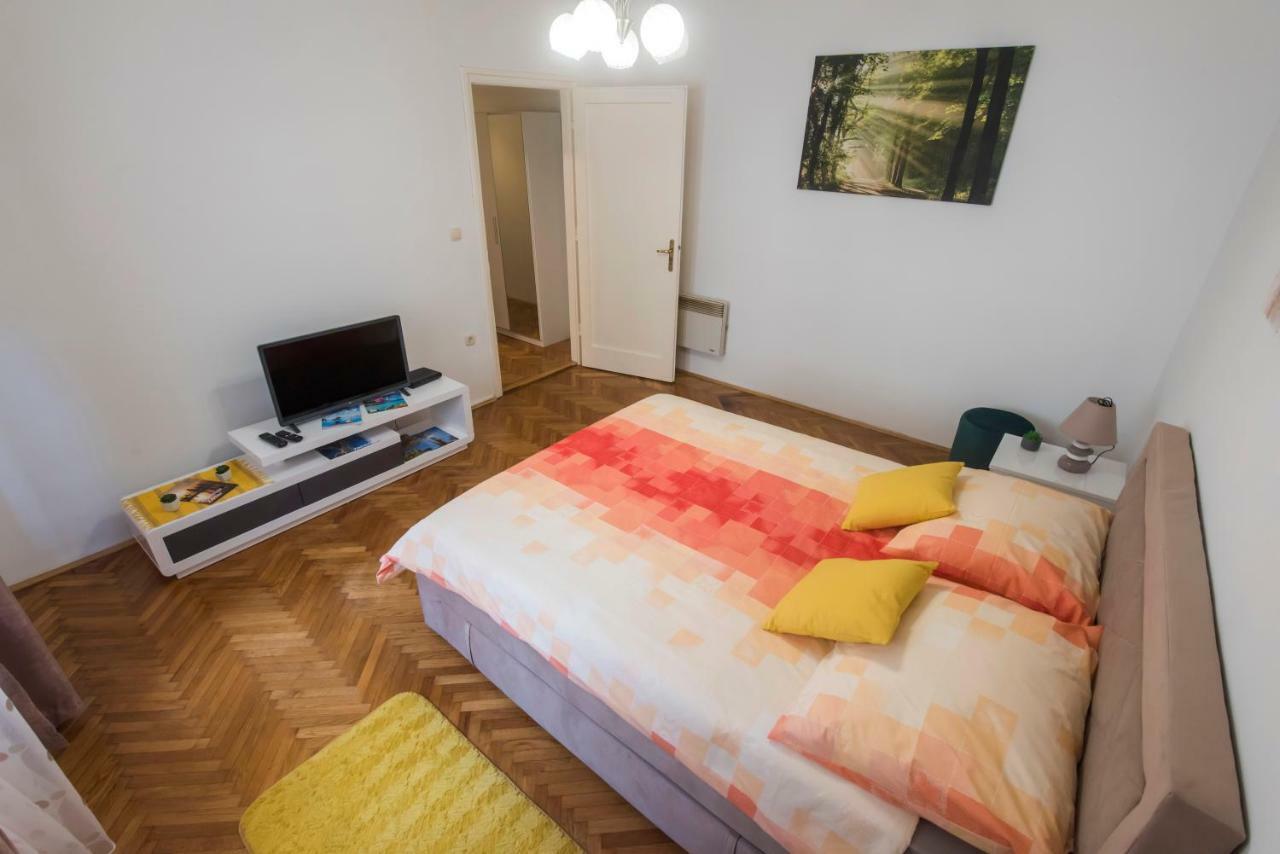 T&M Apartment With Parking In The Old Town Задар Екстериор снимка